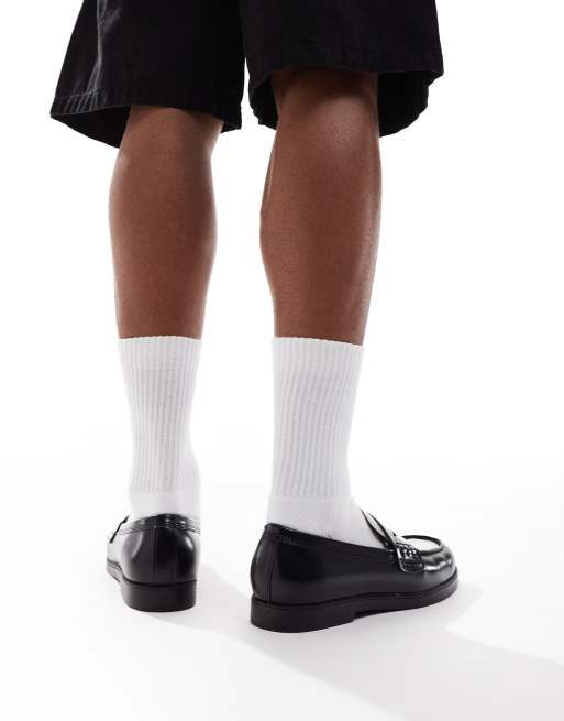 Bershka – Svarta, skinande loafers