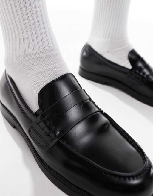 Bershka – Svarta, skinande loafers
