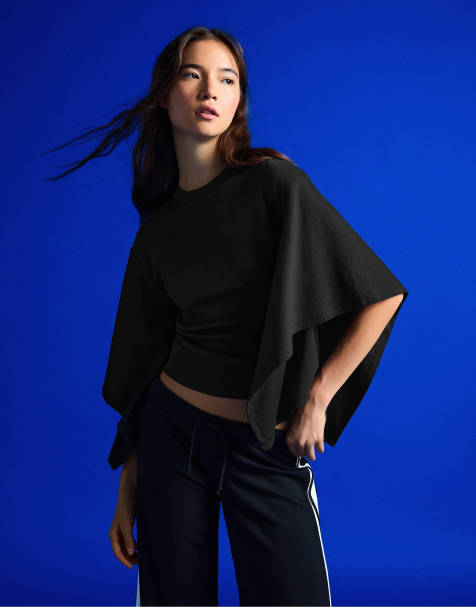 Bershka Short sleeve cape t-shirt in black - view 1