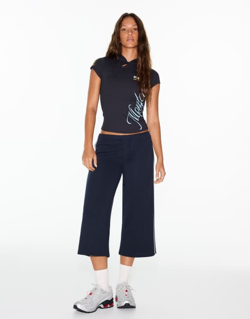 Bershka Short sleeve clasp t-shirt in navy, 4 of 5