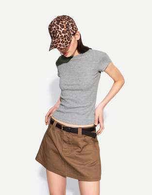 Bershka short sleeve crew neck t-shirt in grey - view 1
