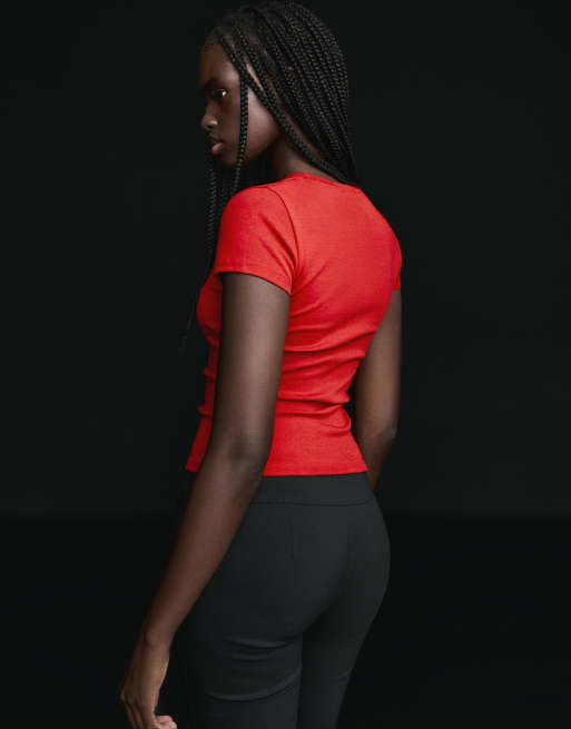 Bershka Short sleeve crew neck t-shirt in red, 3 of 6