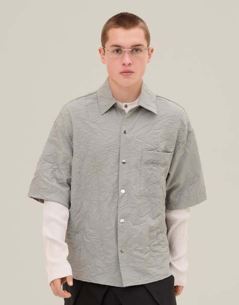 Bershka Short sleeve crinkle effect shirt in light grey - view 1