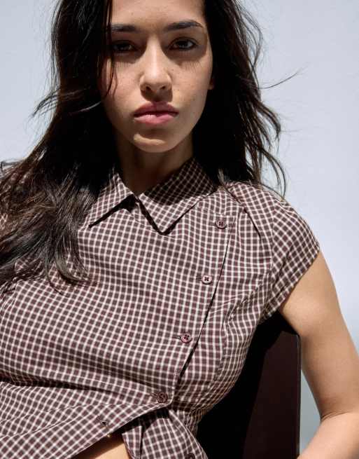 Bershka Short sleeve cross-button shirt in burgundy, 2 of 4