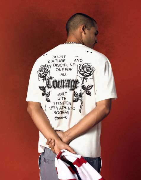 Bershka Short sleeve print t-shirt in white - view 1
