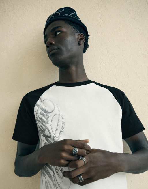 Bershka Short sleeve raglan print t-shirt in white, 2 of 5