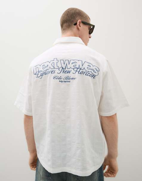 Bershka Short sleeve rustic textured shirt with print in white - view 1