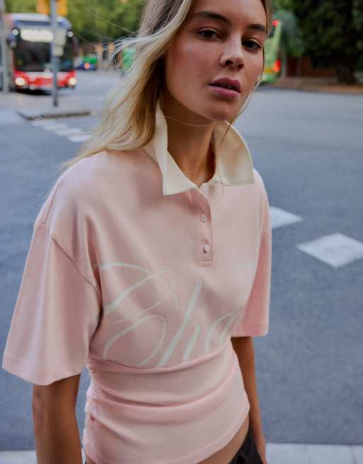 Bershka Short sleeve sash print polo shirt in pink, 2 of 5