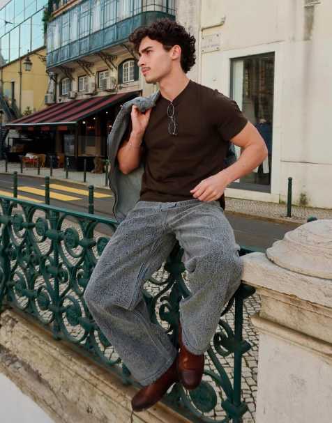 Bershka Short sleeve t-shirt in brown