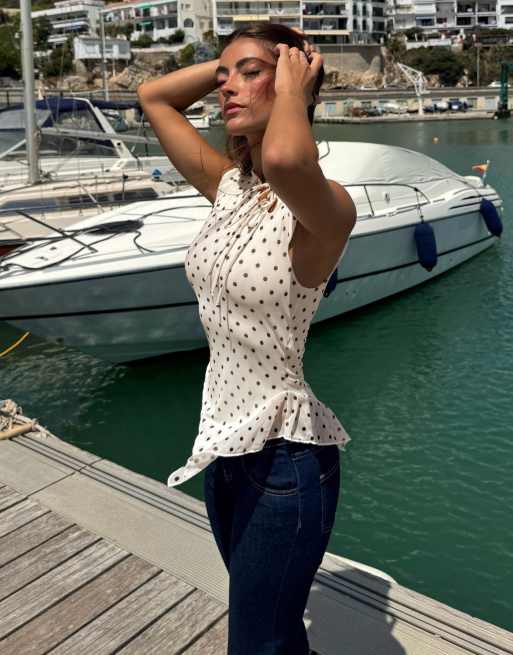 Bershka Short sleeve tulle polka dot t-shirt in white, 3 of 5