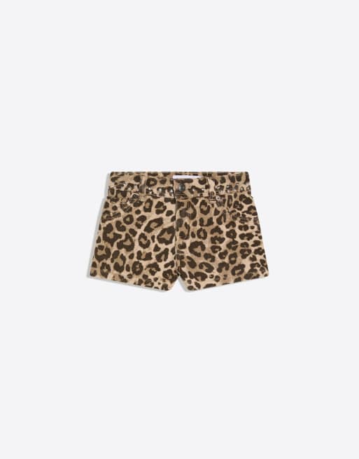 Bershka - Short van keperstof met studs en luipaardprint in beige, 4 van 4