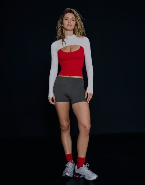 Bershka shorts i tekniskt tyg i grått - view 1