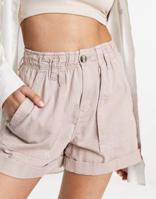 Bershka - Shorts in Hellrosa mit Paperbag-Bund