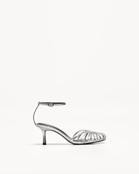 Bershka – Silverfärgade klacksandaler - view 1