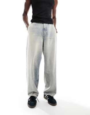 Bershka skater fit jeans in washed blue