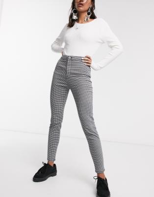 Bershka - Skinny broek met gingham-ruit in zwart-wit | ASOS