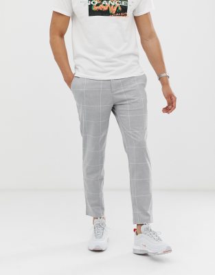 grey pants white t shirt