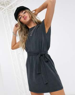 tie waist black dress