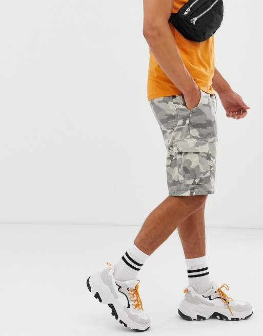 Slim fit hot sale camo shorts