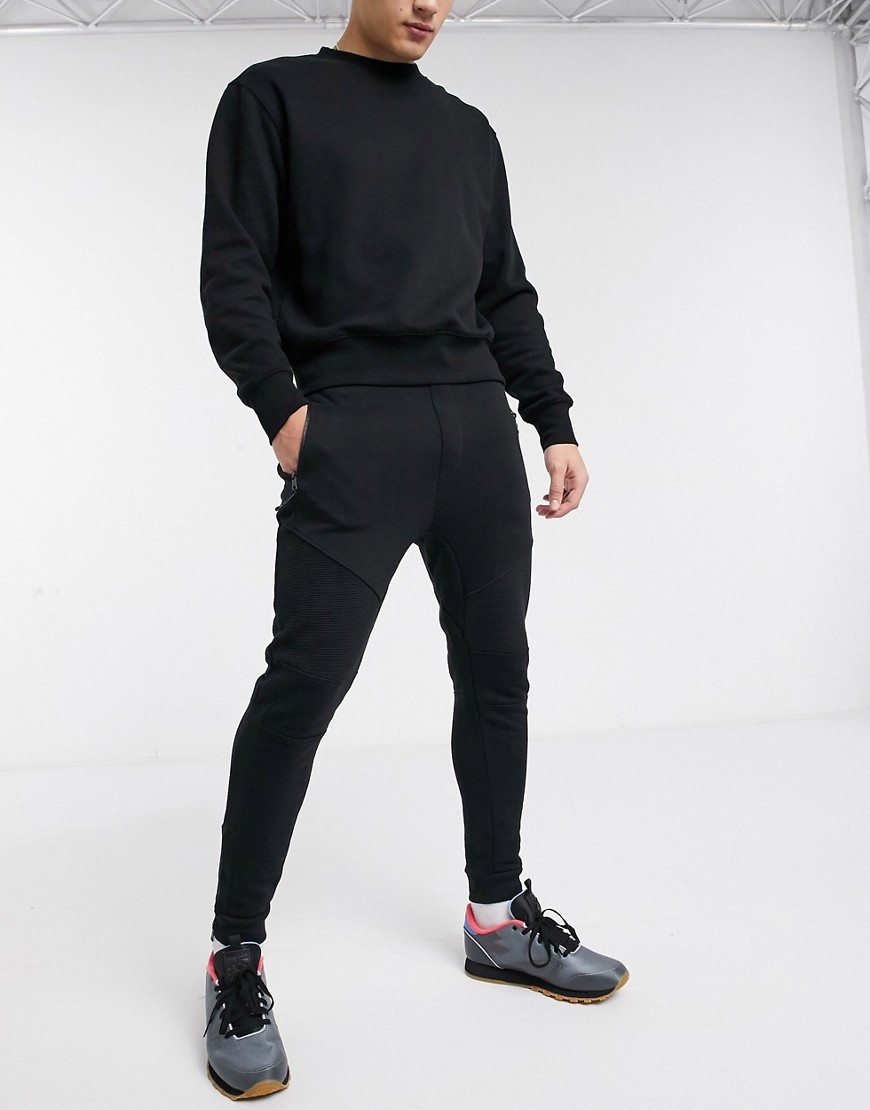 Bershka - Slim-fit joggingbroek met geribbeld detail in zwart
