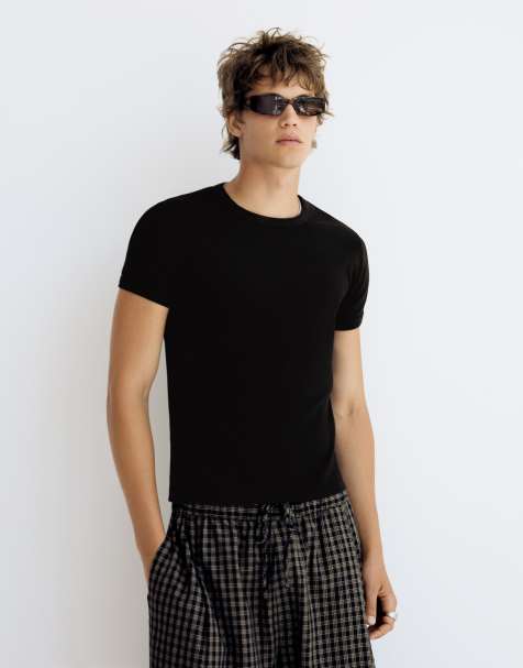Bershka Slim fit ribbed t-shirt in black - view 1