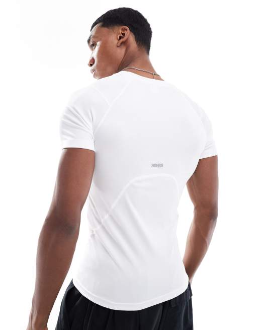 Bershka slim fit t-shirt in white