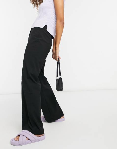 Bershka slouchy dad wide leg tailored trousers in black - view 1