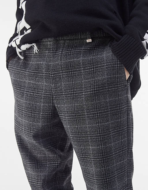 Men Bershka smart skinny trousers in grey check 