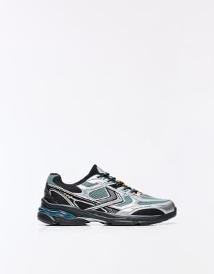 Sneaker in Weiß mit asymmetrischem Detail Weiß 42