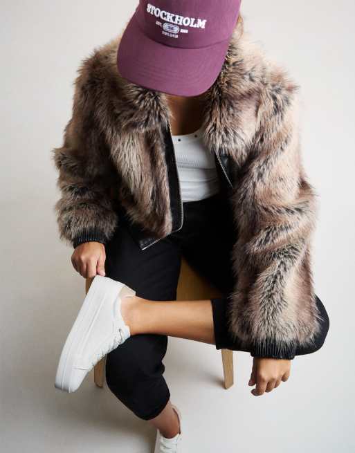 Bershka - Sneakers bianche con dettagli a contrasto, 4 di 4