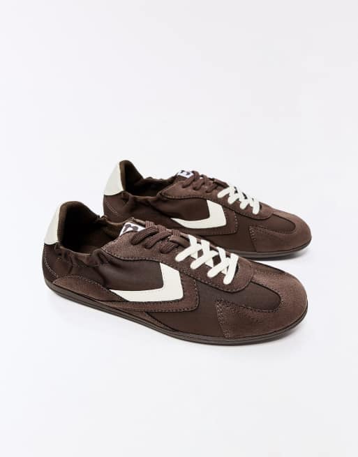 Bershka - Sneakers con suola piatta marroni rètro, 7 di 7