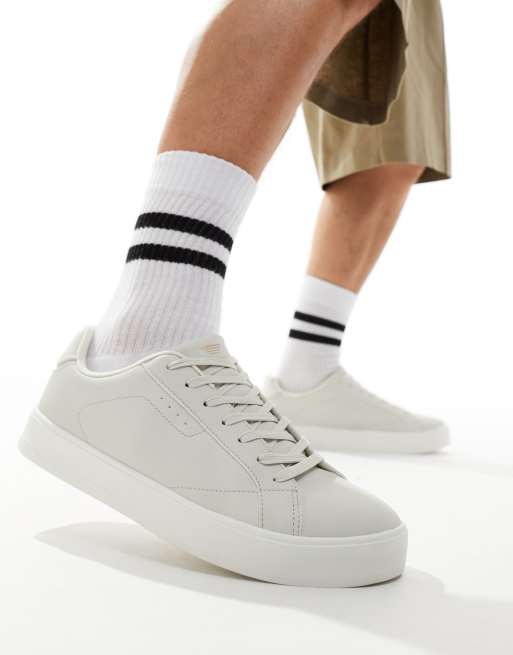 Bershka - Sneakers met veters in grijs