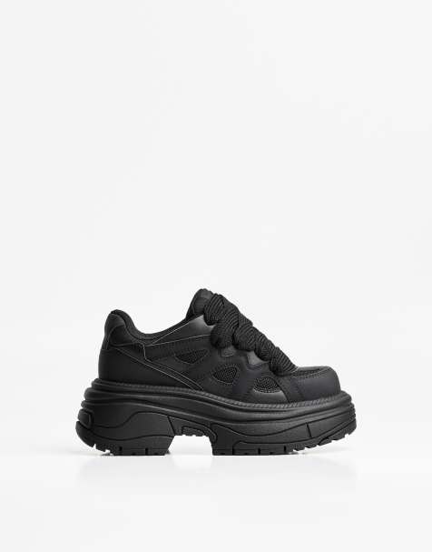 Bershka - Sneakers met XL plateauzool in zwart - view 1
