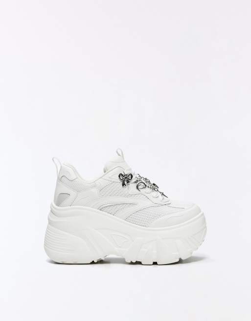 Bershka sneakers platform con charm bianchi, 4 di 7