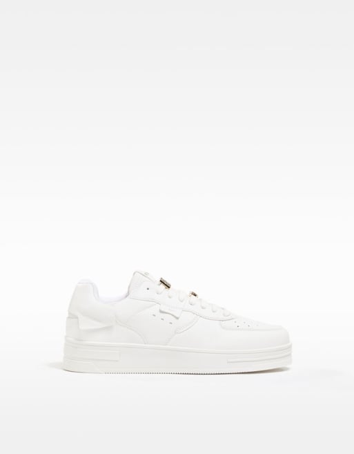 Tenis bershka online