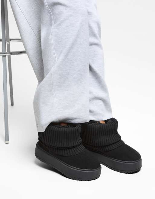 Bershka sock style platform ankle boots in black, 2 of 4