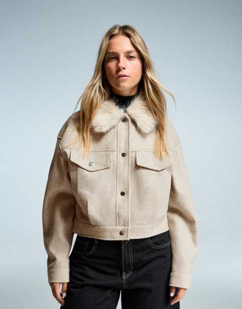 Bershka Soft trucker jacket with faux fur collar in beige - view 1