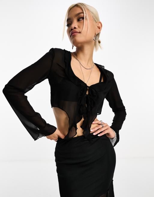 Bershka - Sort bluse med flæser og bindebånd foran