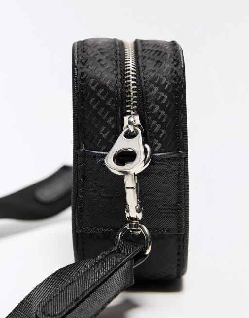 Bershka - Sort crossbody-taske med teknisk monogram, 2 af 3