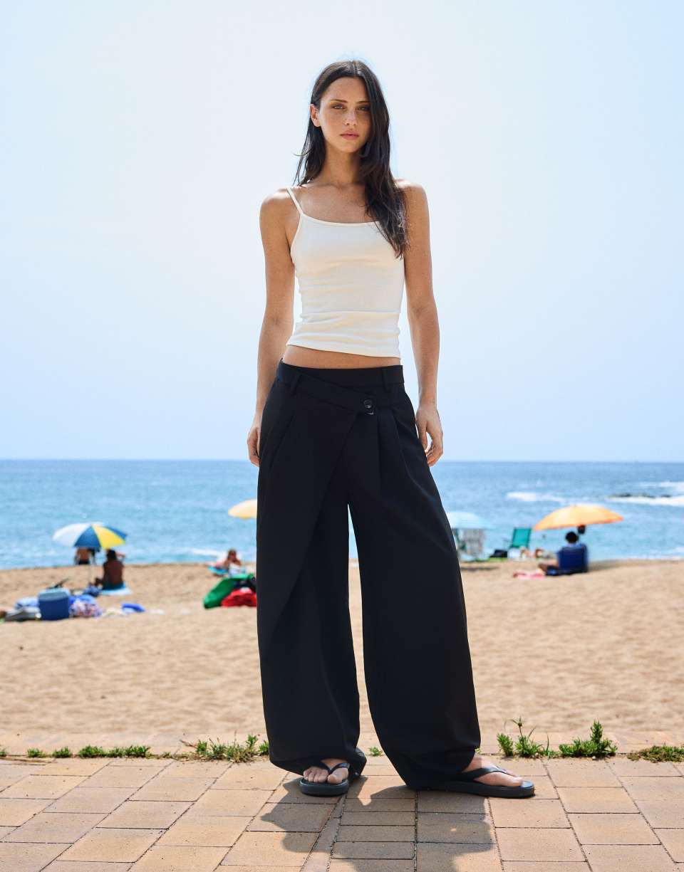 Tailored crossover waist trousers