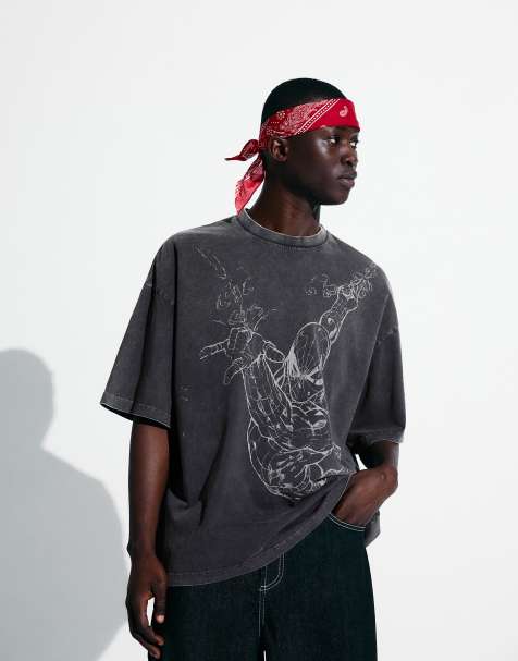 Bershka - Sort T-shirt med korte ærmer og Spider-Man-print - view 1