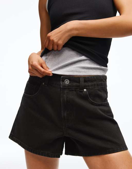 Bershka - Sorte denimshorts i 90'er-stil, 2 af 4