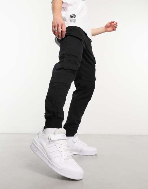 Bershka - Sorte smalle joggingbukser i cargostil 