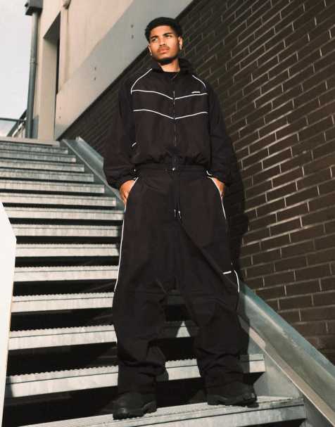 Bershka - Sorte super-baggy bukser i tech-stof - view 1