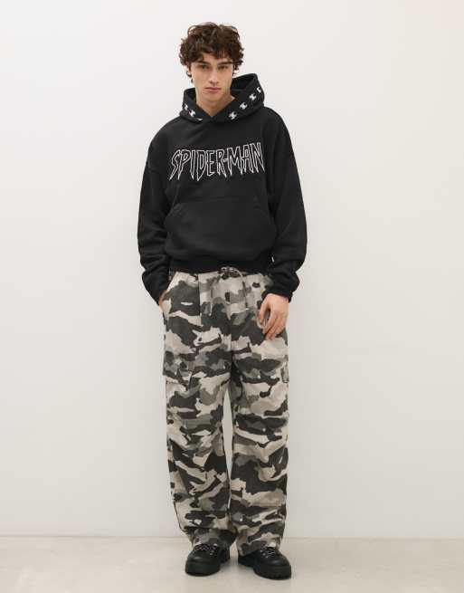 Bershka Spider-Man Kapuzenpullover in Schwarz, 2 von 6