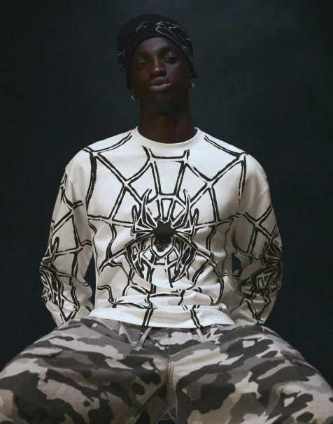 Bershka Spider-man long sleeve t-shirt in white - view 1
