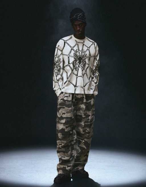 Bershka Spider-man long sleeve t-shirt in white, 2 of 6