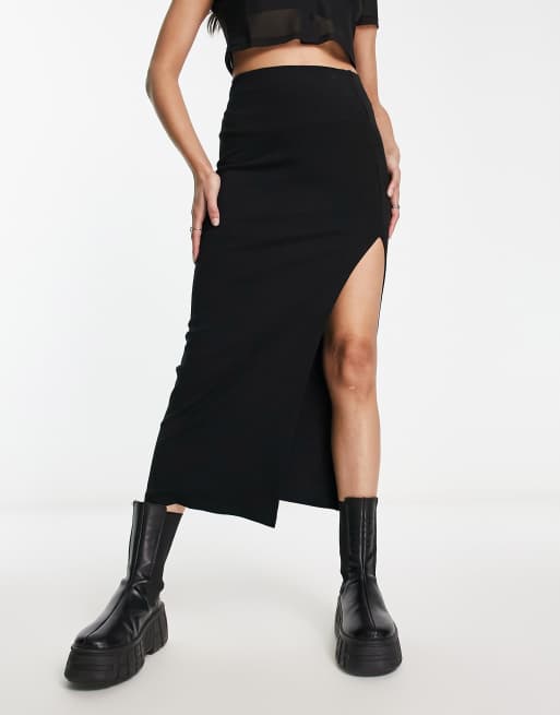 Bodycon skirt with store split