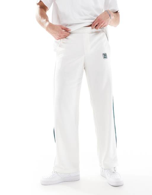 Bershka - Sport - Joggingbroek met biezen in wit, deel van co-ord set, 4 van 5