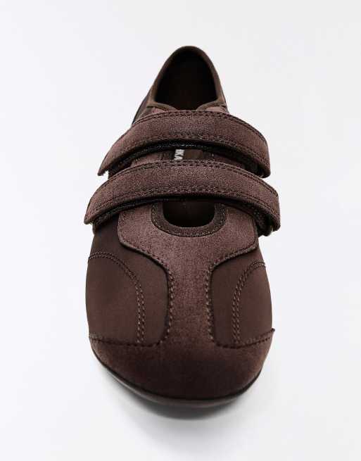 Bershka sportieve ballerina's in bruin, 6 van 7